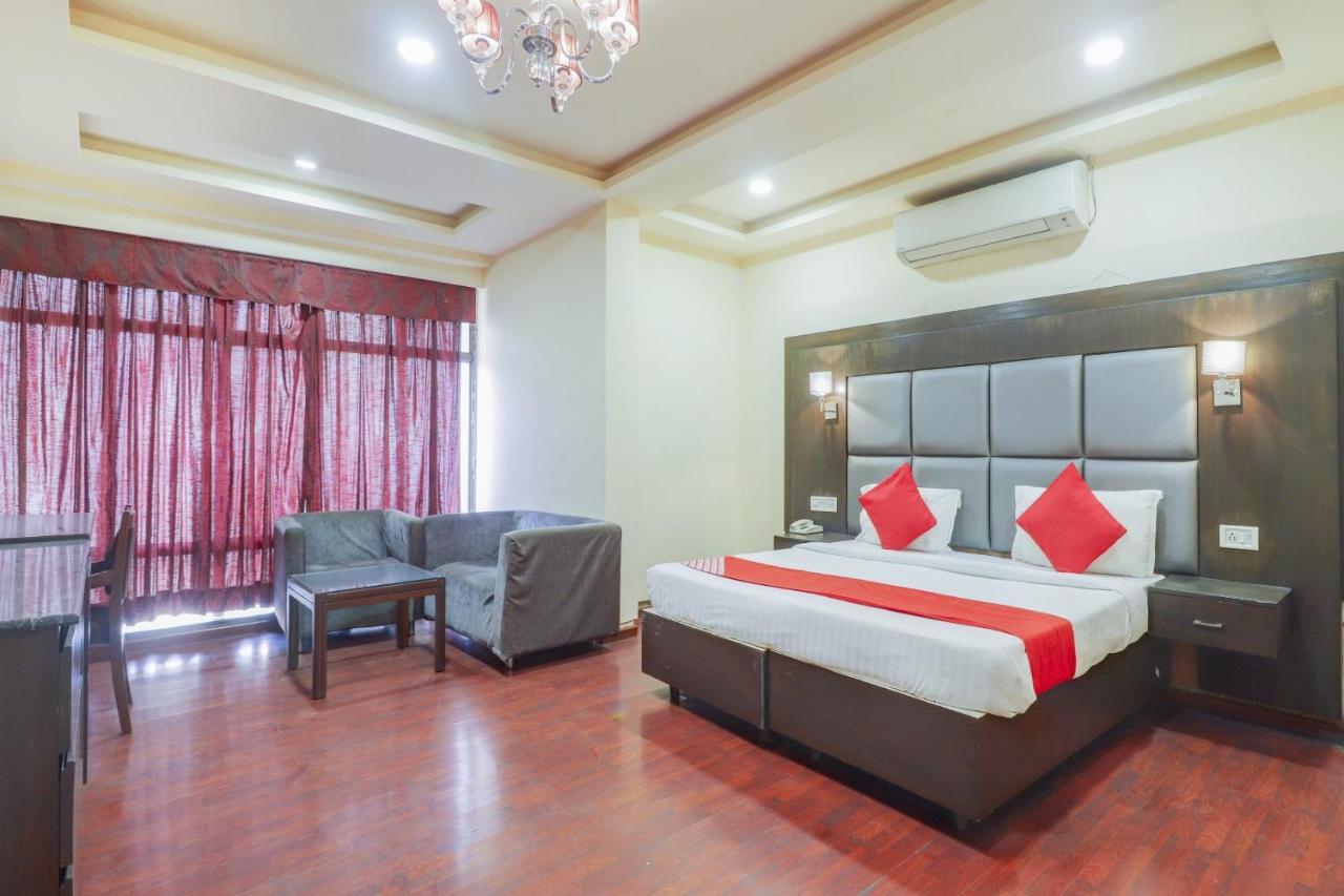 Oyo 79040 Hotel Sai Prakash Hyderabad Exterior photo